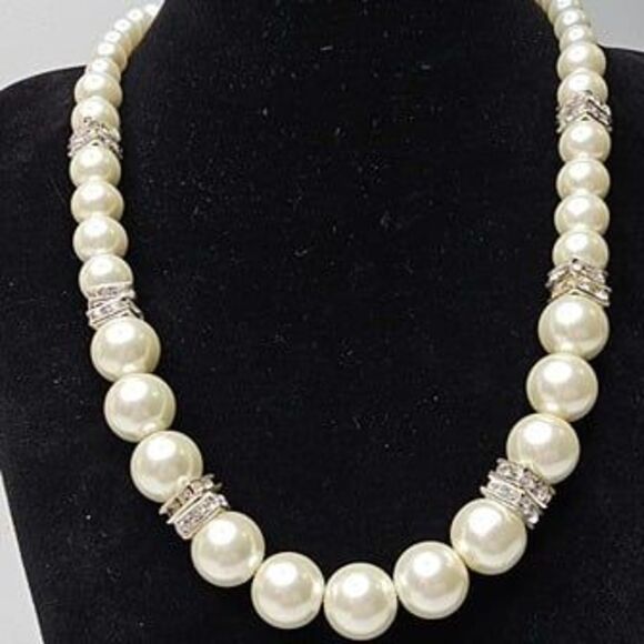 Faux White Pearl and Rhinestone Accented Spacer Beaded Necklace 18"L - Picture 3 of 3